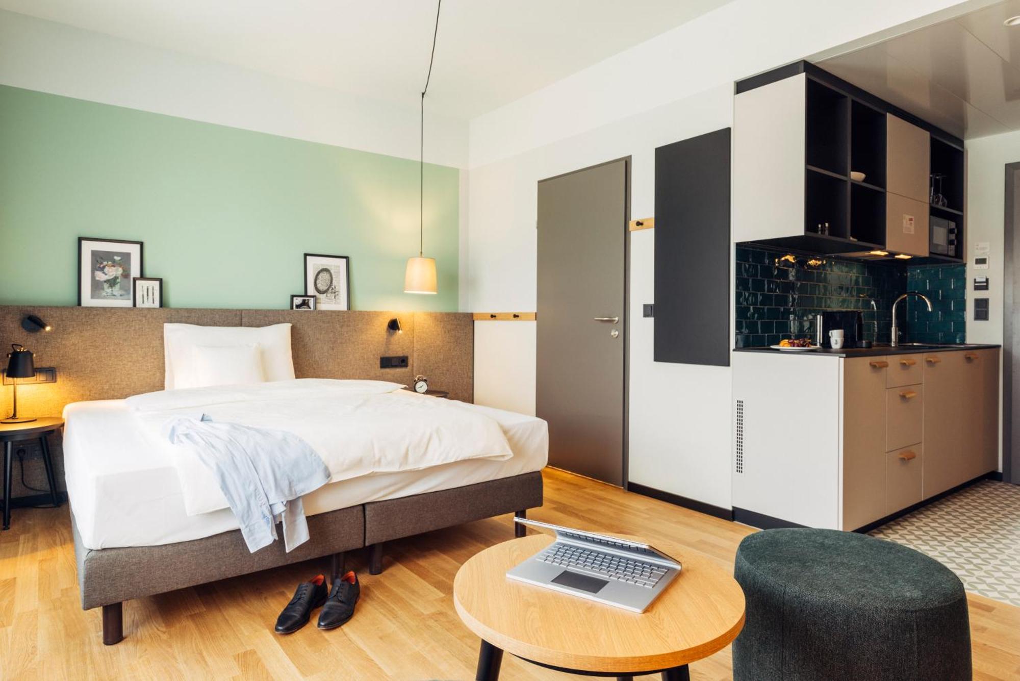 Harry'S Home Villach Hotel & Apartments Bagian luar foto